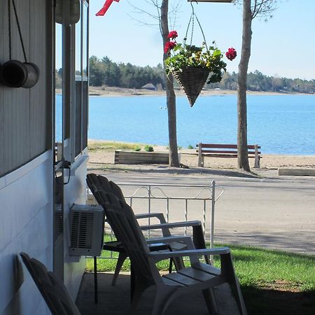 Balm Beach Resort And Motel المظهر الخارجي الصورة
